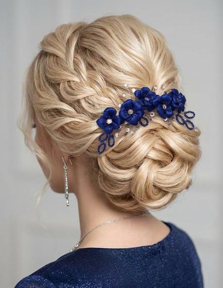 Kráľovská modrá, nadčasová elegancia, 