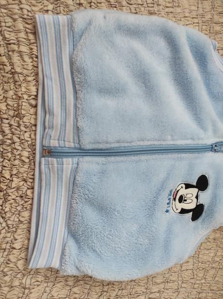 Predám elegantnú pletenú mayoral vestu 104, disney,104