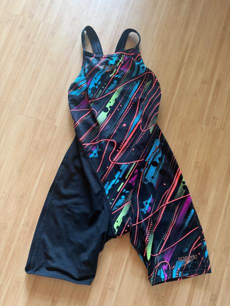 Dievčenské pretekárske plavky, speedo,140