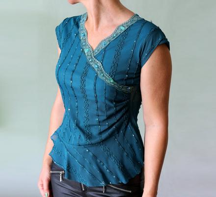 Spoločenský čipkový top s flitrami veľ. s, s