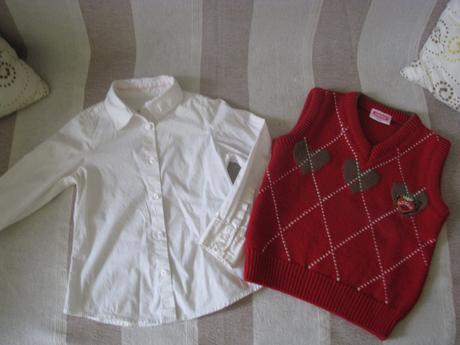 Biela blúzička a červená vestička, h&m,104