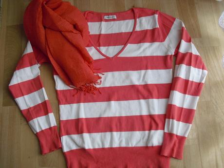 Pulóver so šálom, c&a,m