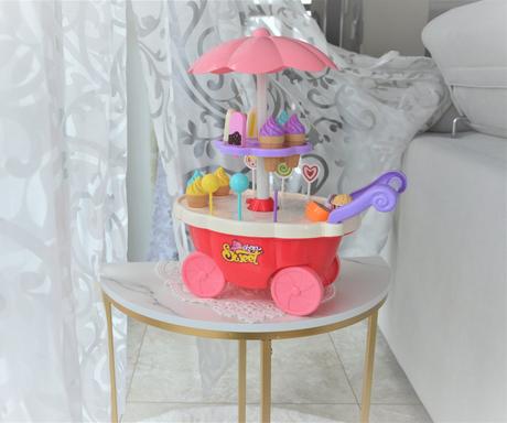 Zmrzlinársky vozík-kolotoč, 