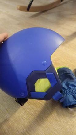 Prilba na lyžovanie, s