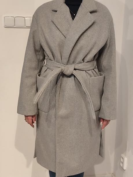 Kabát s opaskom., pull&bear,s