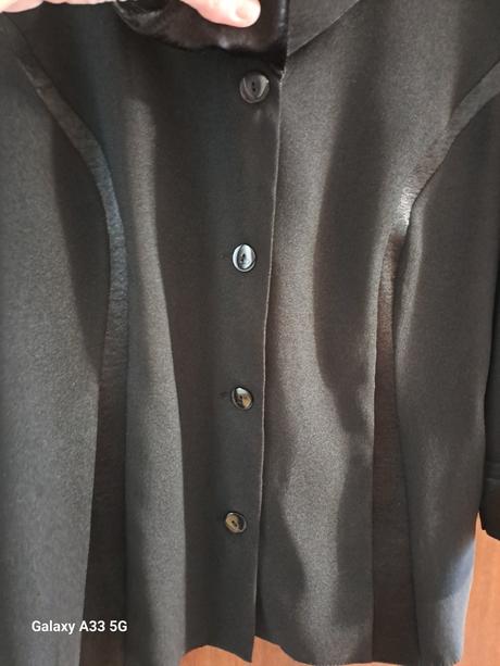 Čierna blúzka so saténom č.cca xl/xxl, xl