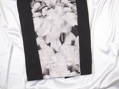 Elegantné šaty rinascimento, s