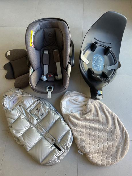 Vajíčko cybex cloud t i-size so základňou, cybex