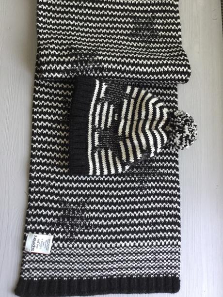 Šál a čiapka onesize superdry, 38 / l
