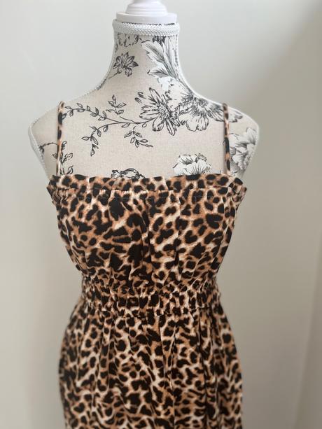 Leo šaty, stradivarius,m