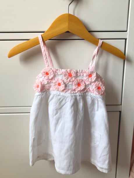 Biely top s kvetmi 92, 92