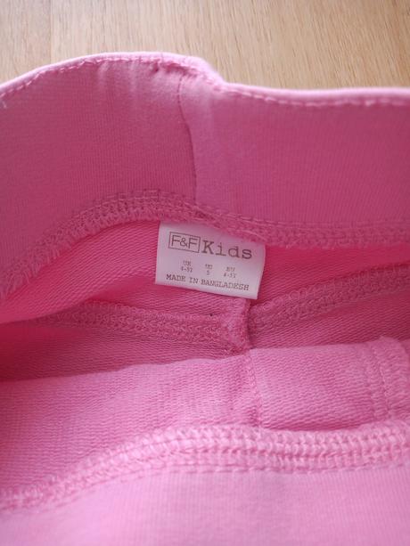 Ružové elastické džegíny, f&f,110