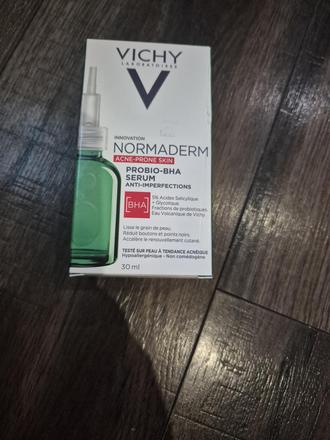 Vichy normaderm serum,