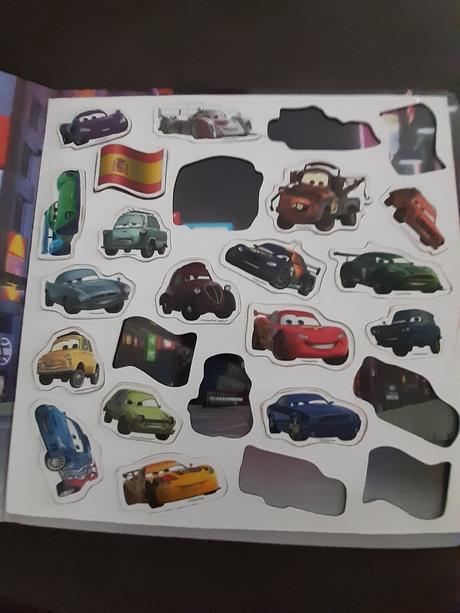 Disney auta magneticka knizka, 