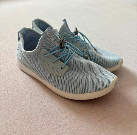 Svetlomodré ľahké slip-on tenisky, 36