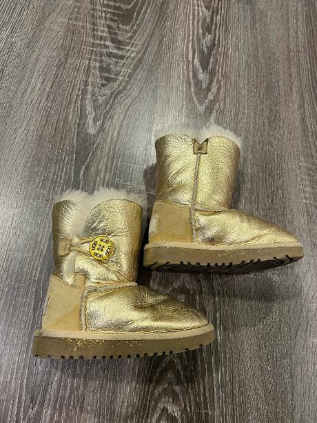 Ugg krasne snehule č.23,5, ugg,23