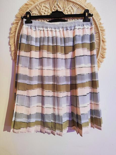 Skladaná sukňa, xl