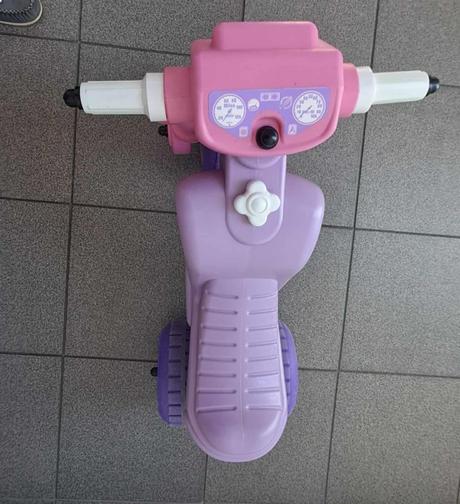 Odrážadlo pre dievčatá, 