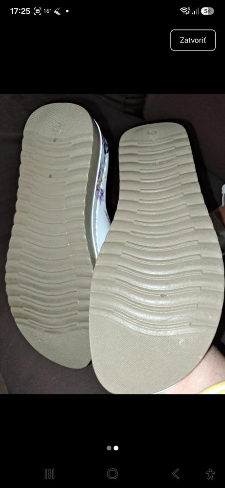 Slapky 39, 39