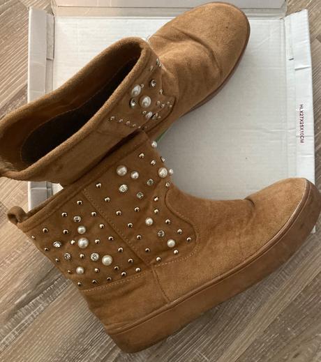 Dámske snehule/čižmičky s perlami, 38