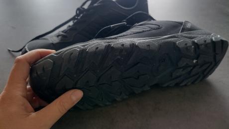 Čiero čierne decathlon tenisky, quechua,42