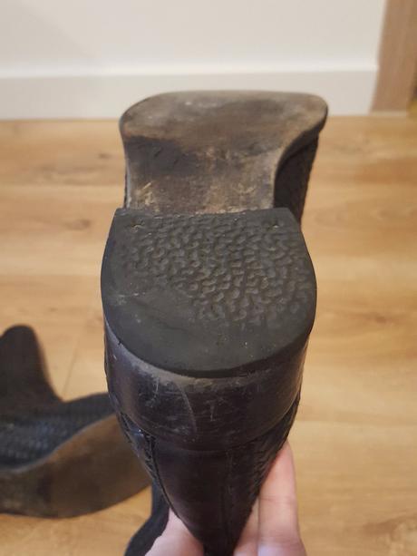 Kozene kotnikove cizmy, 40