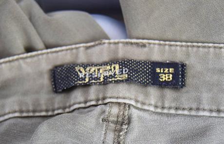 Khaki nohavice, reserved,38