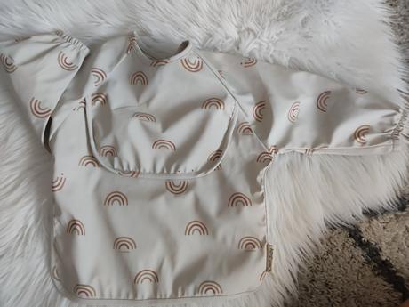 Pogumovaný podbradník 6-18 mesiacov,