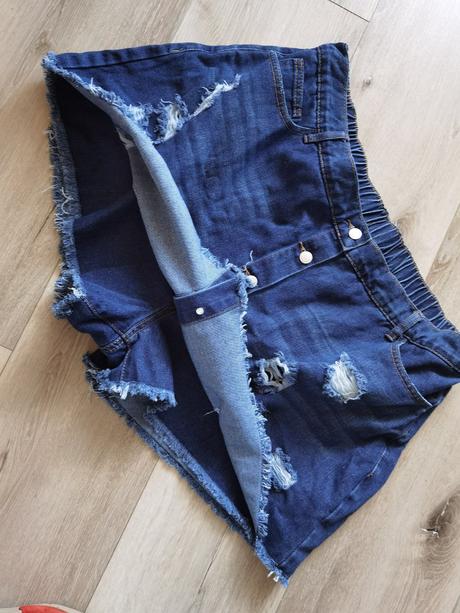 Sukňokratasy, šortky sú 50, 52, 54, xxxl