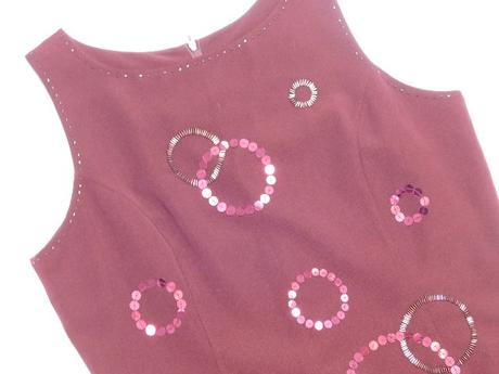 Kvalitne velmi pekne puzdrove šaty, 44