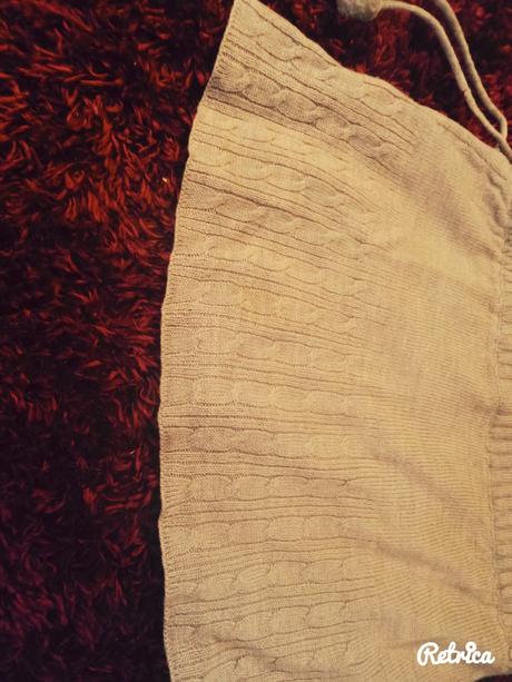 Vlnená sivá sukňa, s