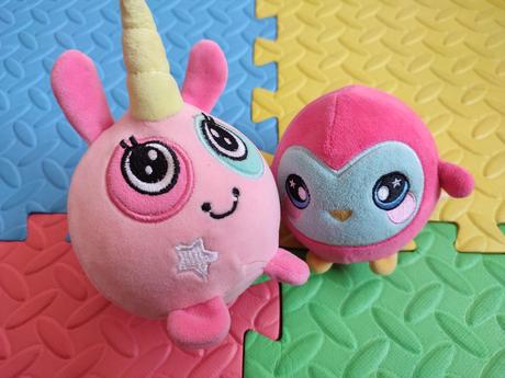 2 makke plysaky squishes top stav,