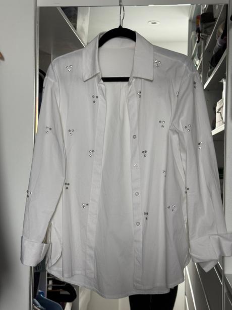 Biela oversized blúzka s aplikáciou, 