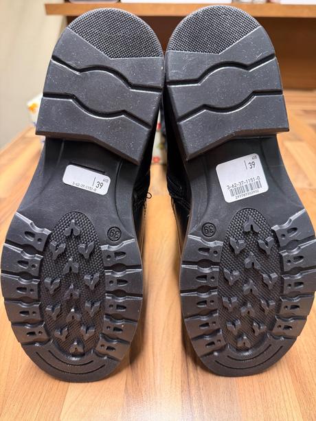 Kožené čižmy - nenosené, humanic,39