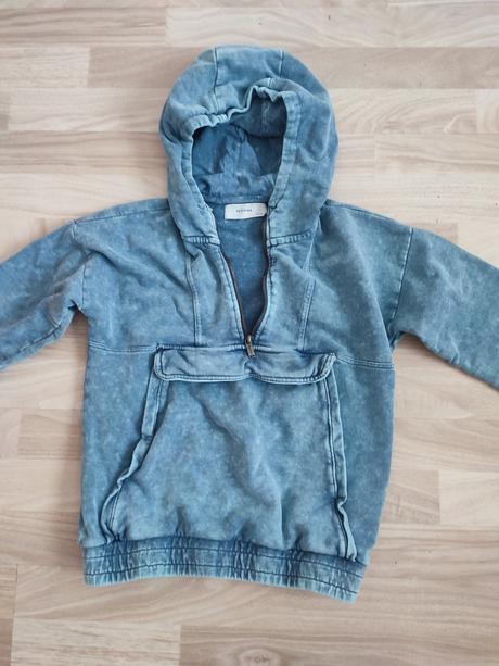 Štýlová mikina sprany vzhľad, reserved,134