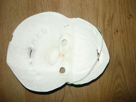 Gumená maska na tvár,