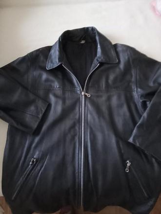 Kožená bunda, 40