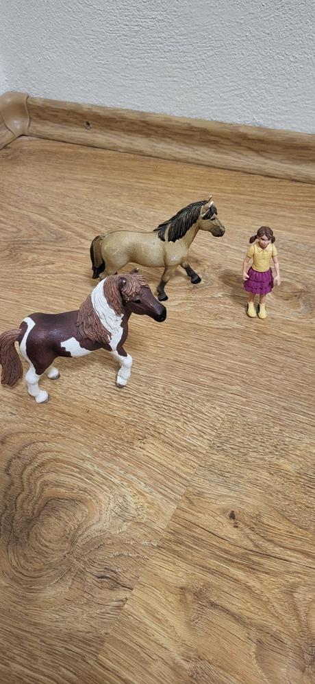 Schleich kone, 
