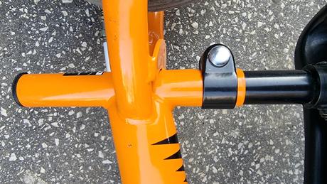 Odrážadlo b'twin s brzdou, 