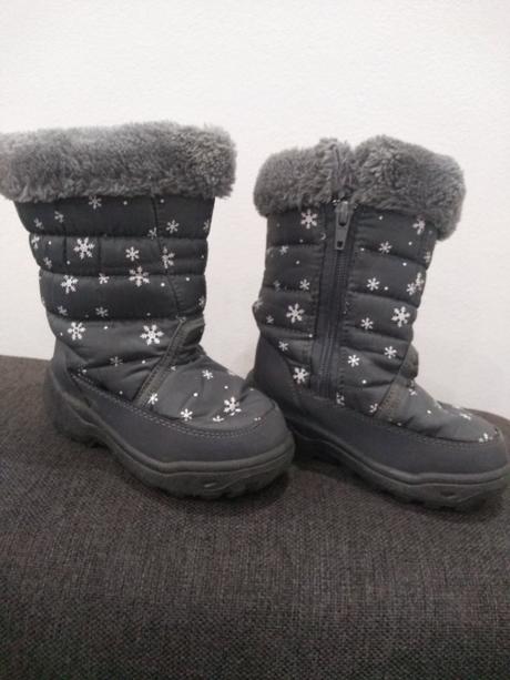 Dievčenské zimné čižmy/snehule 25, 25