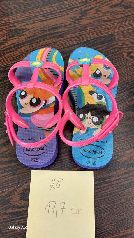 Sandálky havaianas, 28