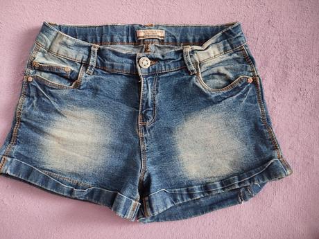 Kraťasy, piazza italia,152