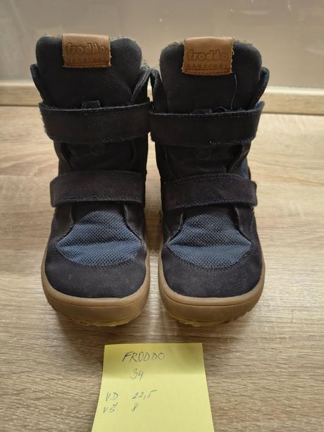 Barefoot froddo, froddo,34