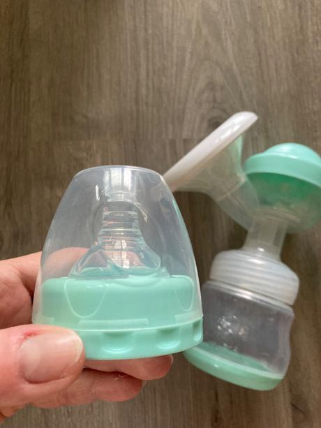 Manuálna odsávačka mlieka, 