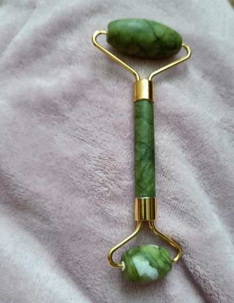 Jadeitovy roller značky olival, 