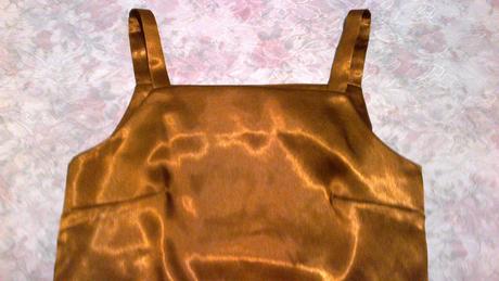 Spoločenský top na ramienka, s