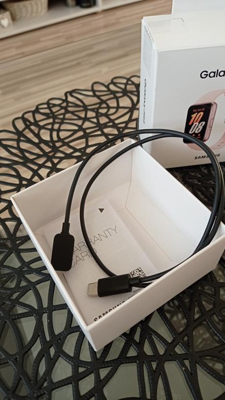 Hodinky samsung galaxy fit 3+nový remienok, samsung