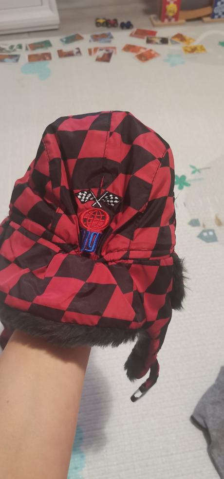 Barani a mcqueen, 98