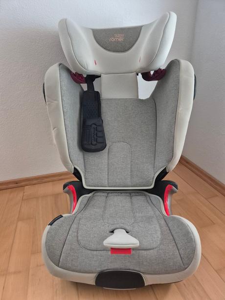 Autosedačka 15-36kg, britax
