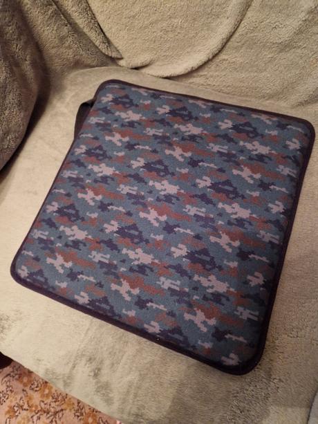 Podsedak do auta alebo na stolicku, 